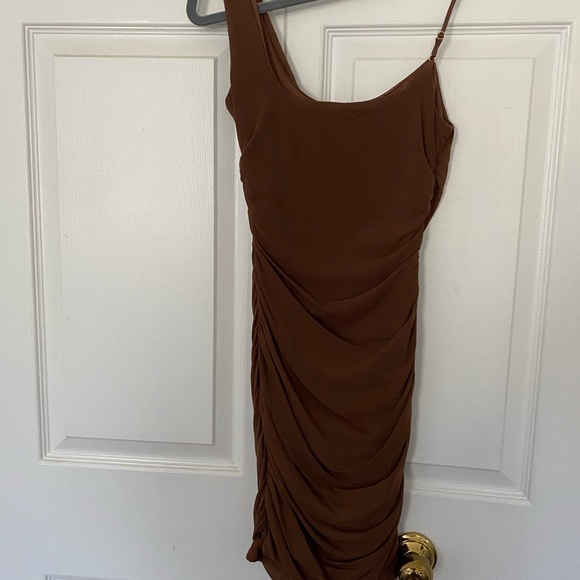 Brown dress - Picture 2 of 3